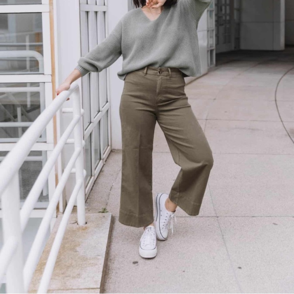 Loft Curvy Mid Rise High Rise Wide Leg Jeans